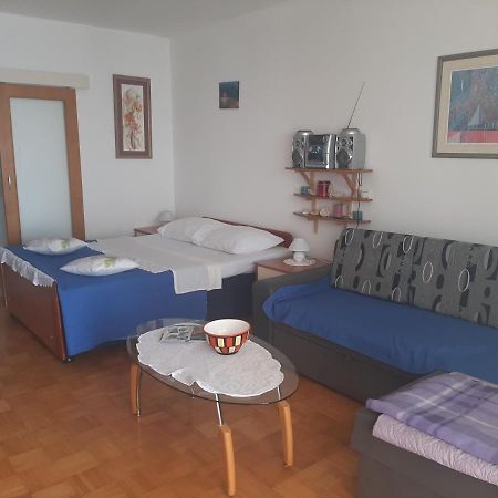 Apartman Ada Senj  Eksteriør billede