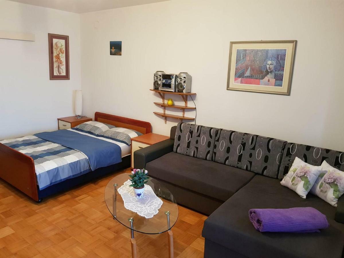 Apartman Ada Senj  Eksteriør billede